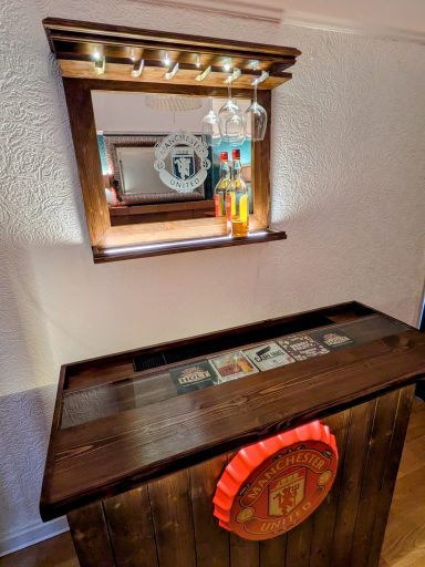 wall art, mural, shelf, shelving, compact, bar, Manchester United, football, club, Man U flag, home bar, memorabilia, gifts, display cabinet